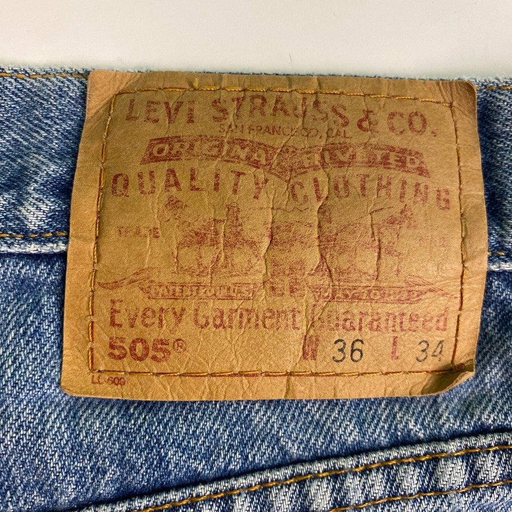 Levi Strauss Co 505 Mens 36x34 Regular Fit Straight Leg Blue Denim Jeans - Picture 3 of 8
